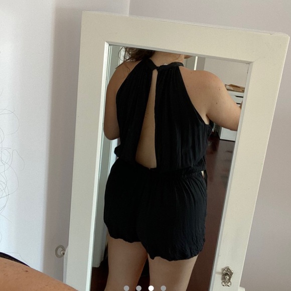 Brandy Melville romper - Picture 3 of 4